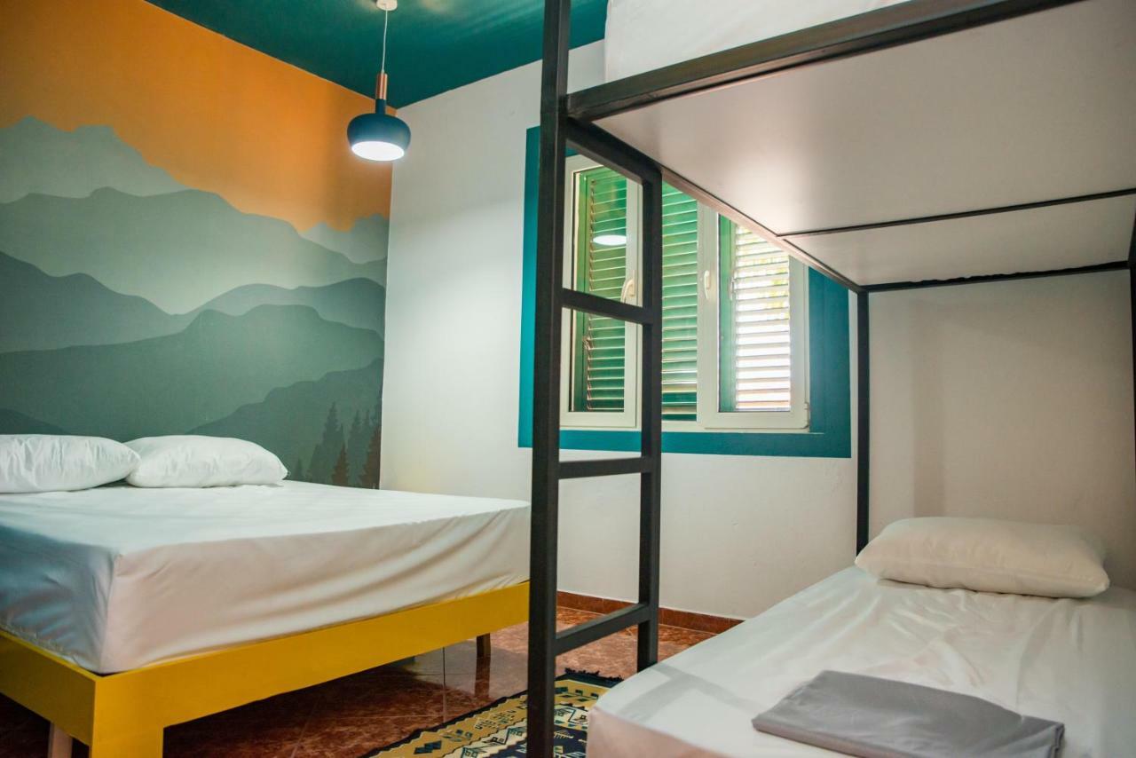 Our Way Guest House & Hostel Shkodër Dış mekan fotoğraf