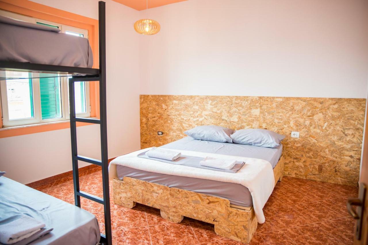 Our Way Guest House & Hostel Shkodër Dış mekan fotoğraf